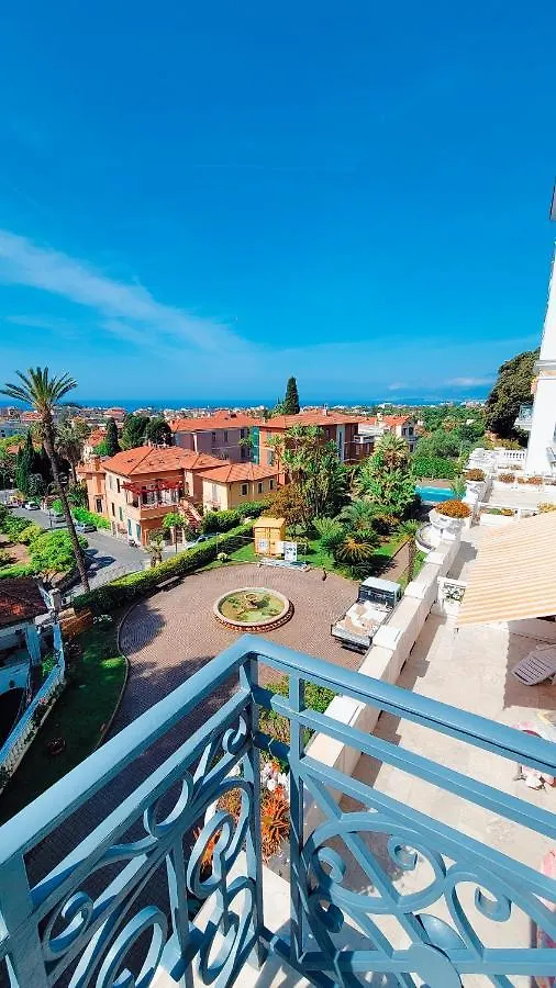 Blue Residence In Historical Belvedere contacts