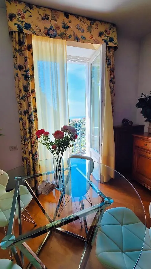 Apartment Blue Residence In Historical Belvedere Bordighera